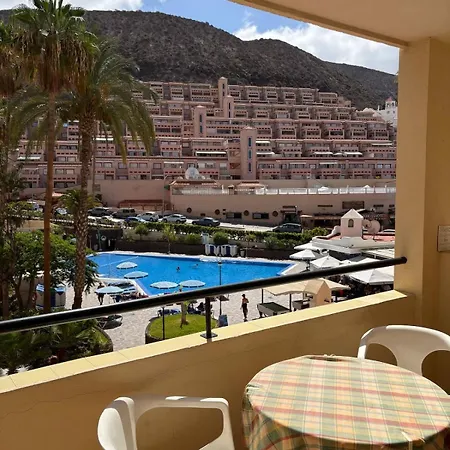 Castle Harbour 402 بيت ريفي