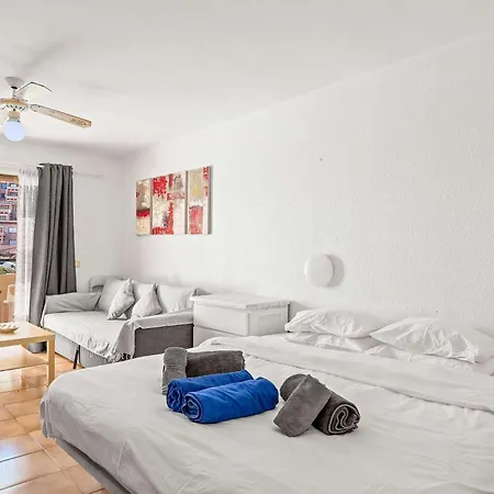 Castle Harbour 402 * Los Cristianos (Tenerife)