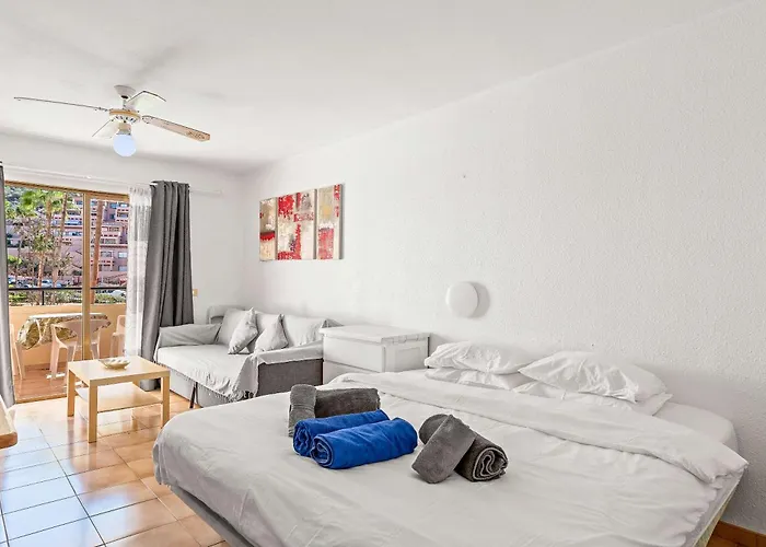 Castle Harbour 402 * Los Cristianos (Tenerife)