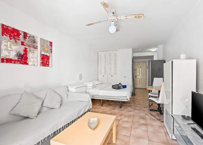 Castle Harbour 402 Апартаменты *